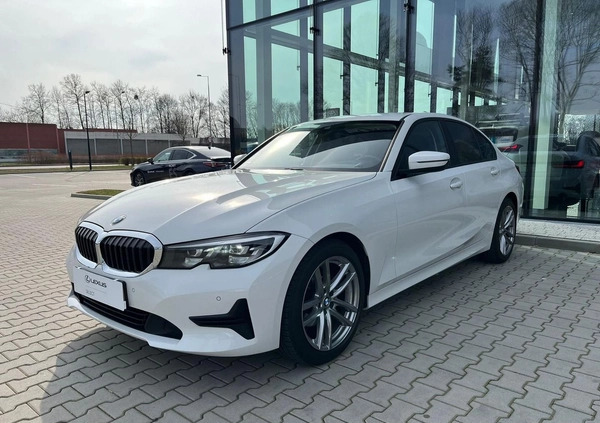 BMW Seria 3 cena 108900 przebieg: 118795, rok produkcji 2019 z Leżajsk małe 596